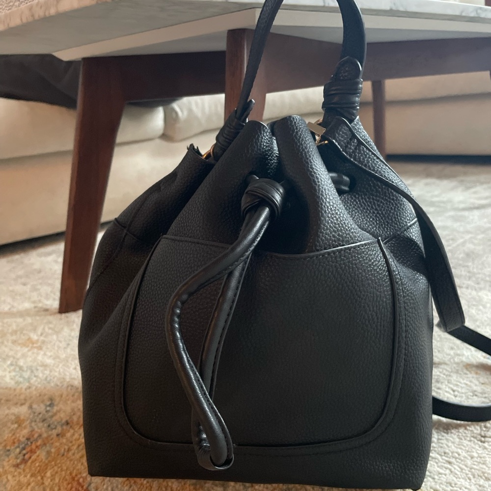 zara basic black faux leather bag